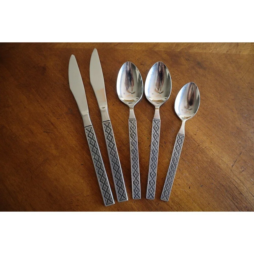 VOGUE Rogers International Silver Stainless Geometric Black Mixed Lot Knife Spoo